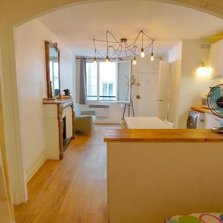 7 Sunny Hideaway Place Des Vosges